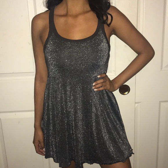 Vans Dresses & Skirts - VANS sparkly babydoll dress